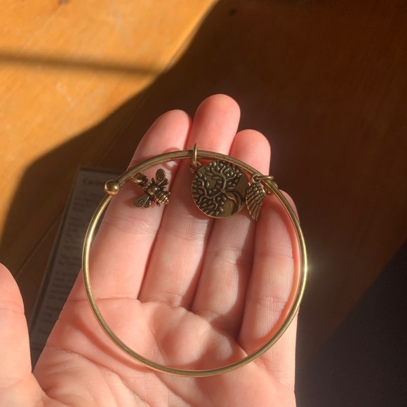 Earth angel bracelet!! - Picture 3 of 3